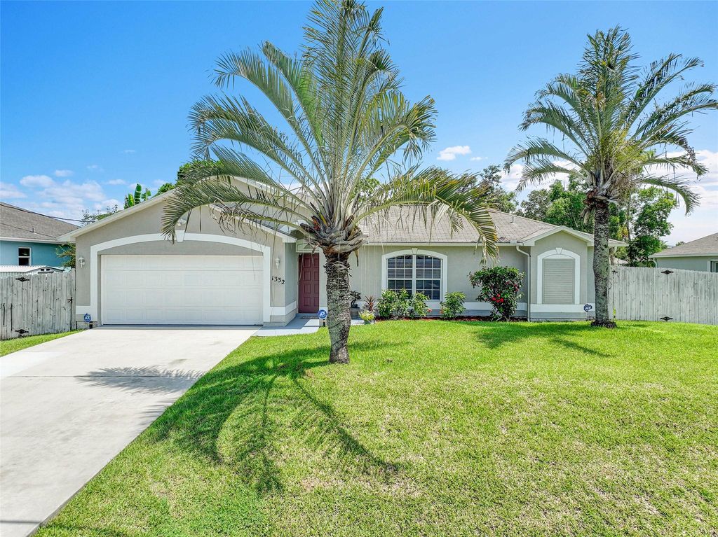 1332 SW Granville Ave, Port St Lucie, FL 34953