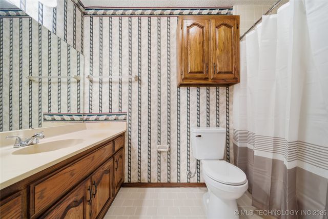 4433 W Reno Street, Broken Arrow, OK 74012