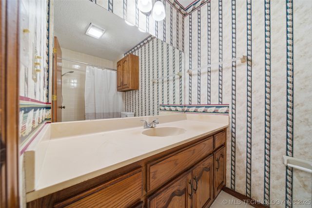 4433 W Reno Street, Broken Arrow, OK 74012