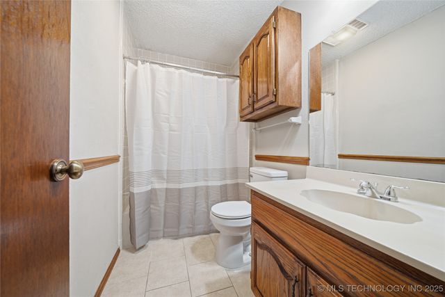 4433 W Reno Street, Broken Arrow, OK 74012