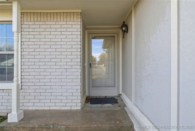 4433 W Reno Street, Broken Arrow, OK 74012