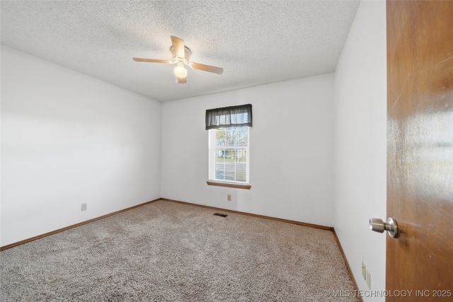 4433 W Reno Street, Broken Arrow, OK 74012