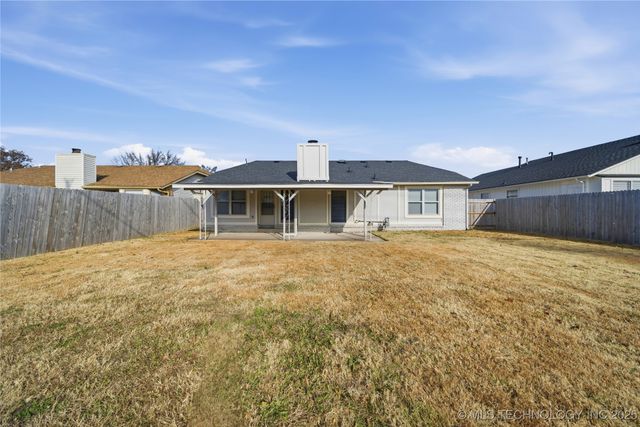 4433 W Reno Street, Broken Arrow, OK 74012