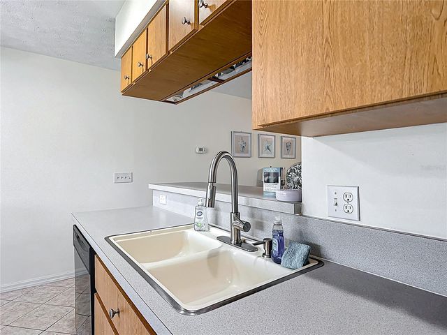 11122 W COVE HARBOR DRIVE 112, Crystal River, FL 34428