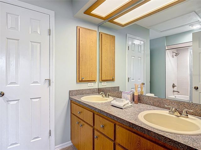 11122 W COVE HARBOR DRIVE 112, Crystal River, FL 34428