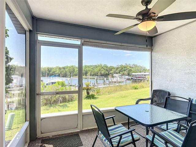 11122 W COVE HARBOR DRIVE 112, Crystal River, FL 34428