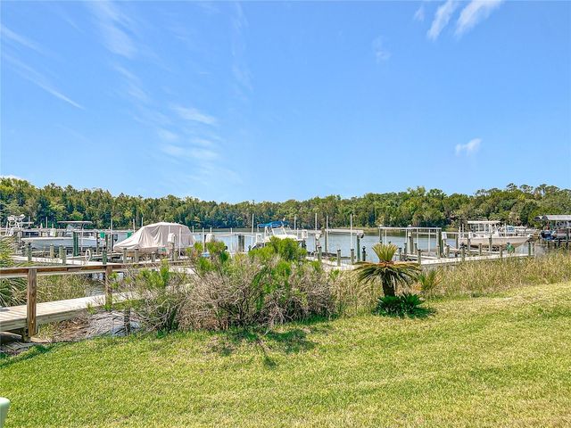 11122 W COVE HARBOR DRIVE 112, Crystal River, FL 34428
