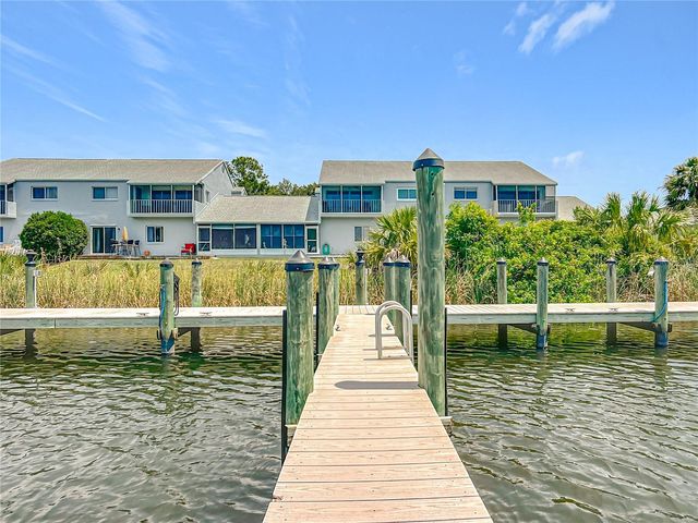 11122 W COVE HARBOR DRIVE 112, Crystal River, FL 34428