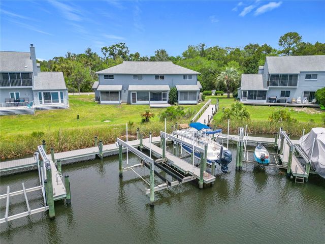 11122 W COVE HARBOR DRIVE 112, Crystal River, FL 34428