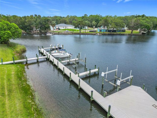 11122 W COVE HARBOR DRIVE 112, Crystal River, FL 34428