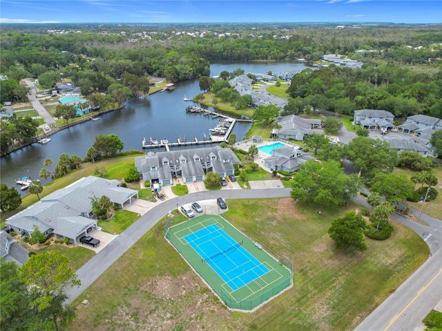 11122 W COVE HARBOR DRIVE 112, Crystal River, FL 34428