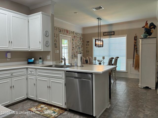 687 Hilo Way, Diamondhead, MS 39525