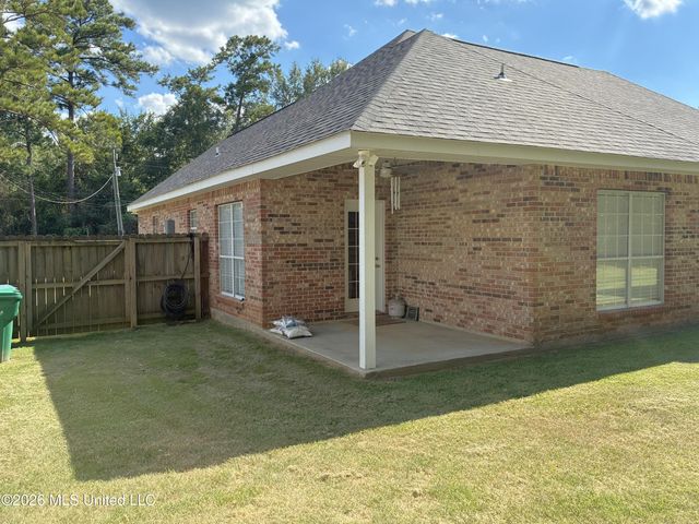 687 Hilo Way, Diamondhead, MS 39525