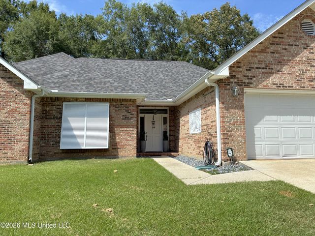 687 Hilo Way, Diamondhead, MS 39525