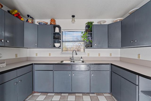 137 Scarlet Oaks DR, Dale, TX 78616