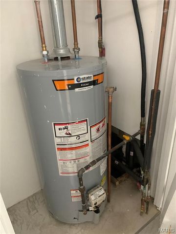 52 Marquette Drive, Florissant, MO 63031