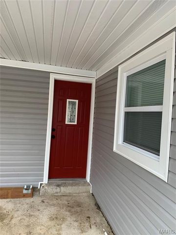 52 Marquette Drive, Florissant, MO 63031