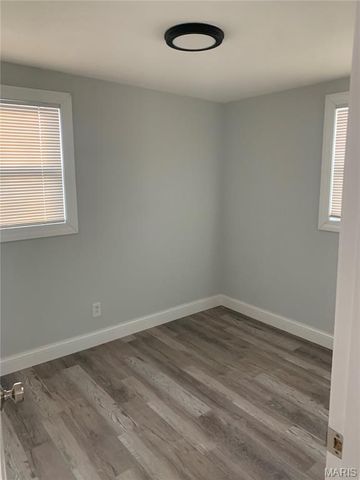 52 Marquette Drive, Florissant, MO 63031