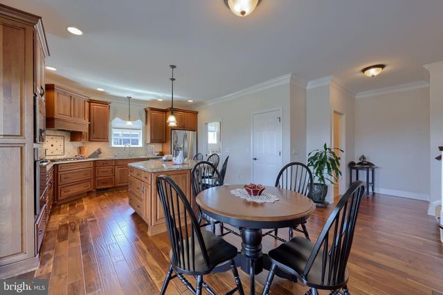 217 HAUER TER, Spring Grove, PA 17362