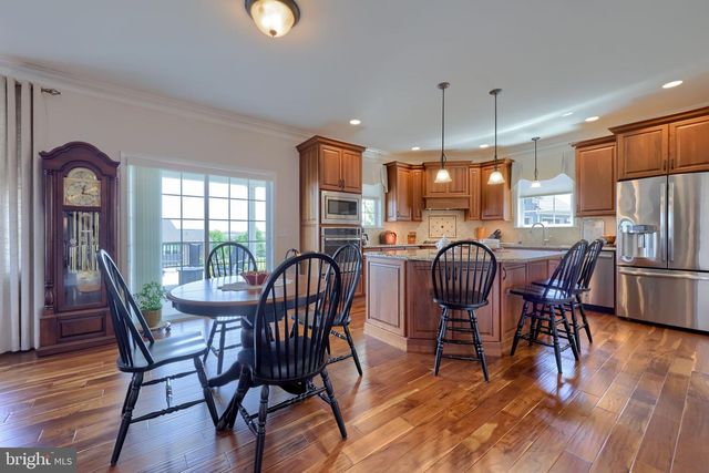 217 HAUER TER, Spring Grove, PA 17362