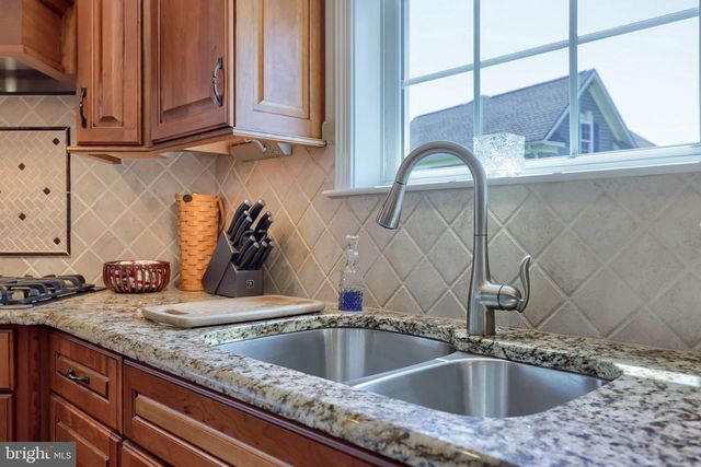 217 HAUER TER, Spring Grove, PA 17362