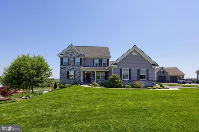217 HAUER TER, Spring Grove, PA 17362