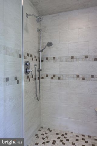 217 HAUER TER, Spring Grove, PA 17362