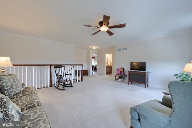 217 HAUER TER, Spring Grove, PA 17362