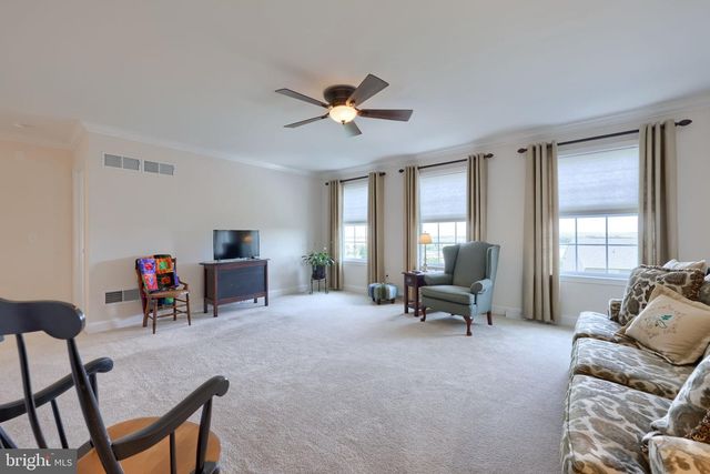 217 HAUER TER, Spring Grove, PA 17362