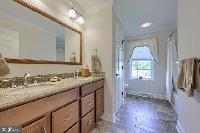 217 HAUER TER, Spring Grove, PA 17362