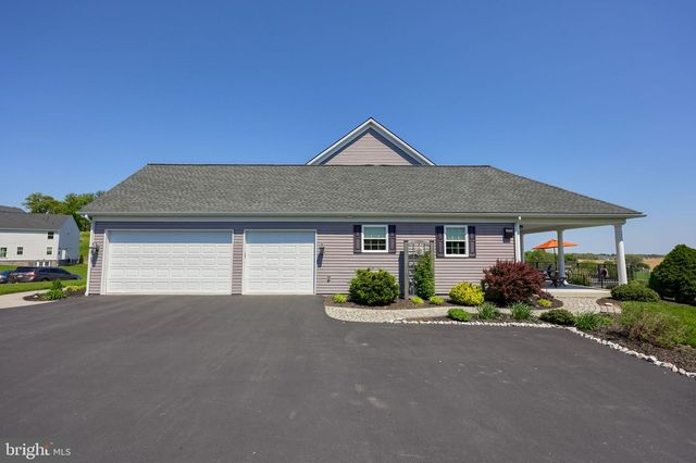 217 HAUER TER, Spring Grove, PA 17362
