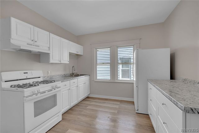 39 Seminole Parkway, Buffalo, NY 14210