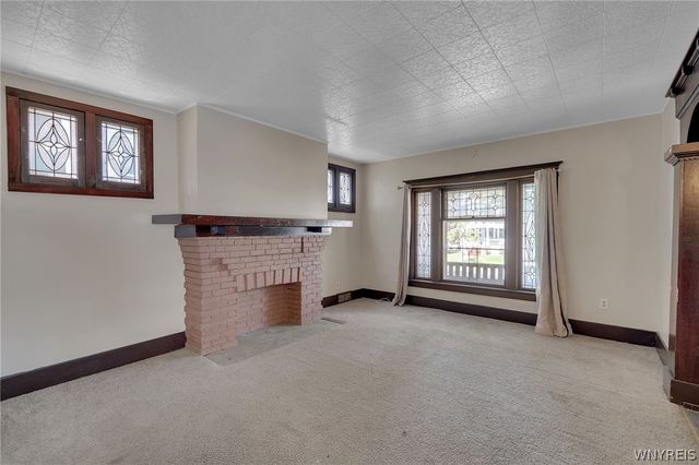 39 Seminole Parkway, Buffalo, NY 14210
