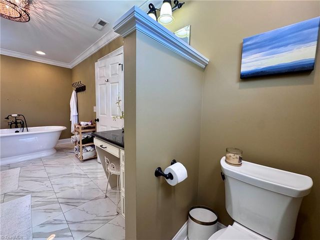 3390 Sally Kirk Road, Winston-salem, NC 27106