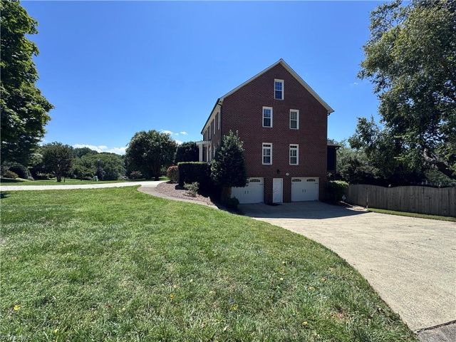 3390 Sally Kirk Road, Winston-salem, NC 27106
