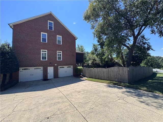3390 Sally Kirk Road, Winston-salem, NC 27106