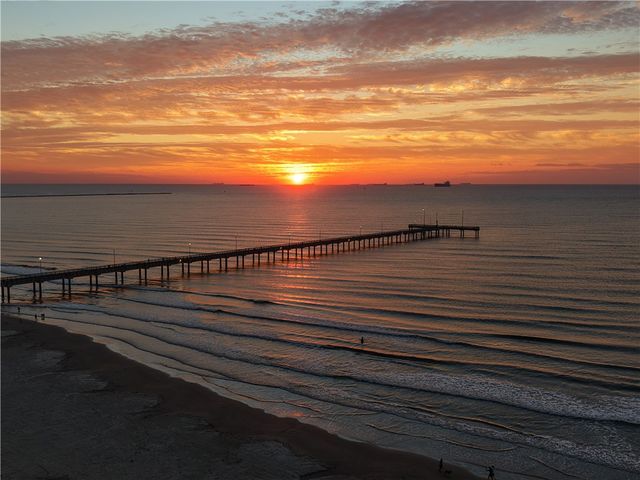 711 Chapman Dr, Port Aransas, TX 78373