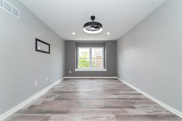29987 Marigold Drive, Southfield, MI 48076