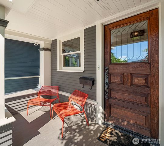 2002 1st Avenue N, Seattle, WA 98109