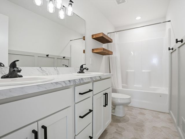 6246 Hawthorne Avenue, Ypsilanti, MI 48197