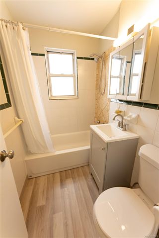 33 B E Grand Street 3C, Fleetwood, NY 10552