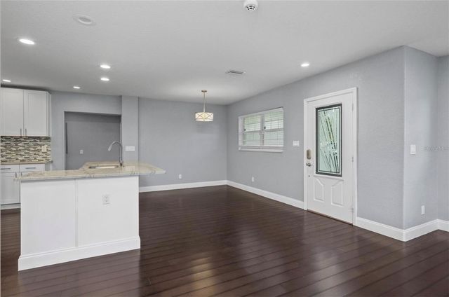1520 S CHURCH AVENUE, Tampa, FL 33629
