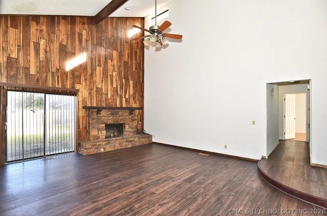 2208 W Memphis Street, Broken Arrow, OK 74012
