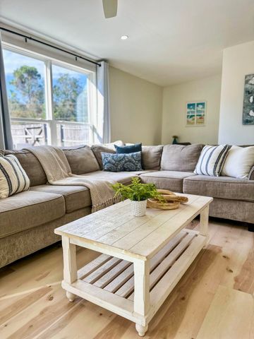 1969 Frontera Street, Navarre, FL 32566