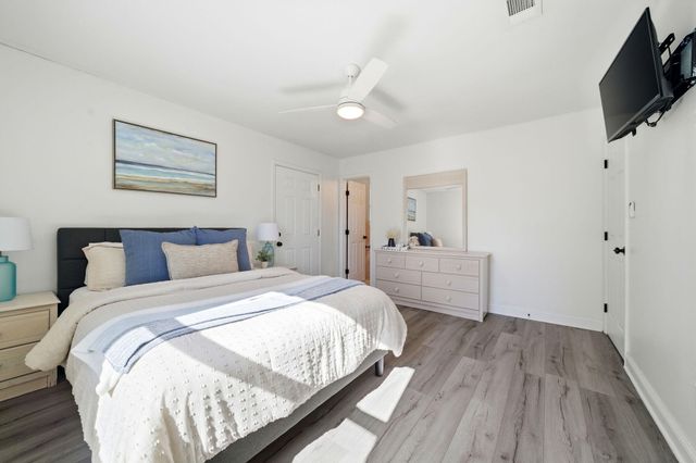 1969 Frontera Street, Navarre, FL 32566