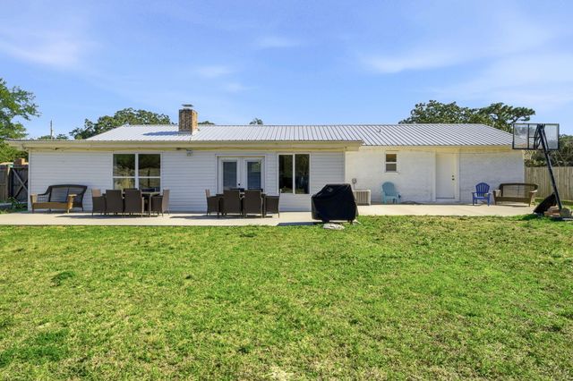 1969 Frontera Street, Navarre, FL 32566