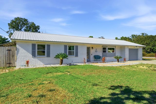 1969 Frontera Street, Navarre, FL 32566