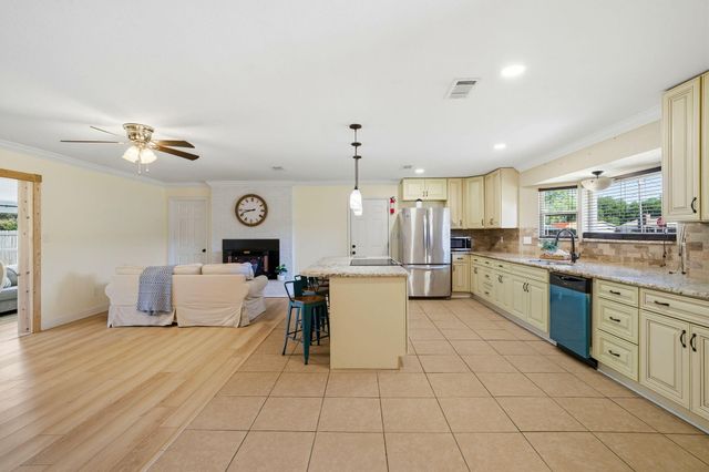 1969 Frontera Street, Navarre, FL 32566