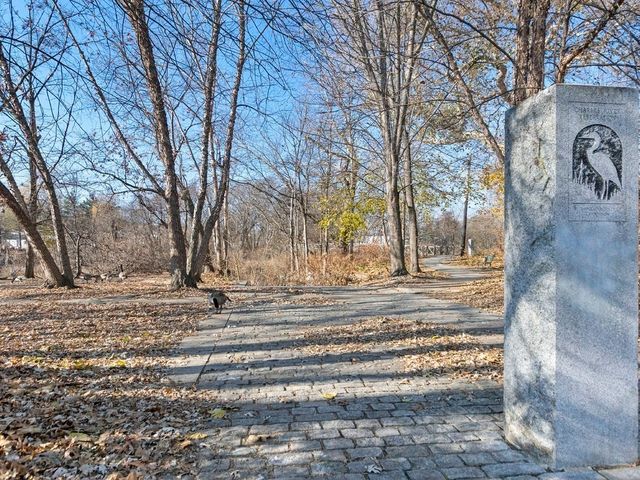 180 River St A4, Waltham, MA 02453