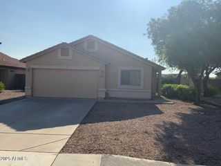 1533 S Western Skies Drive, Gilbert, AZ 85296